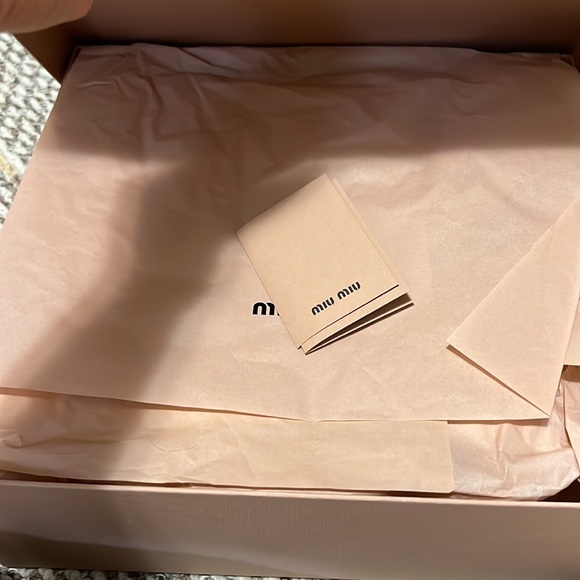 Miu Miu velvet heel - Picture 6 of 8